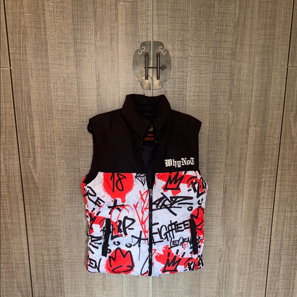 Plus Eighteen Graffitiโ Vest